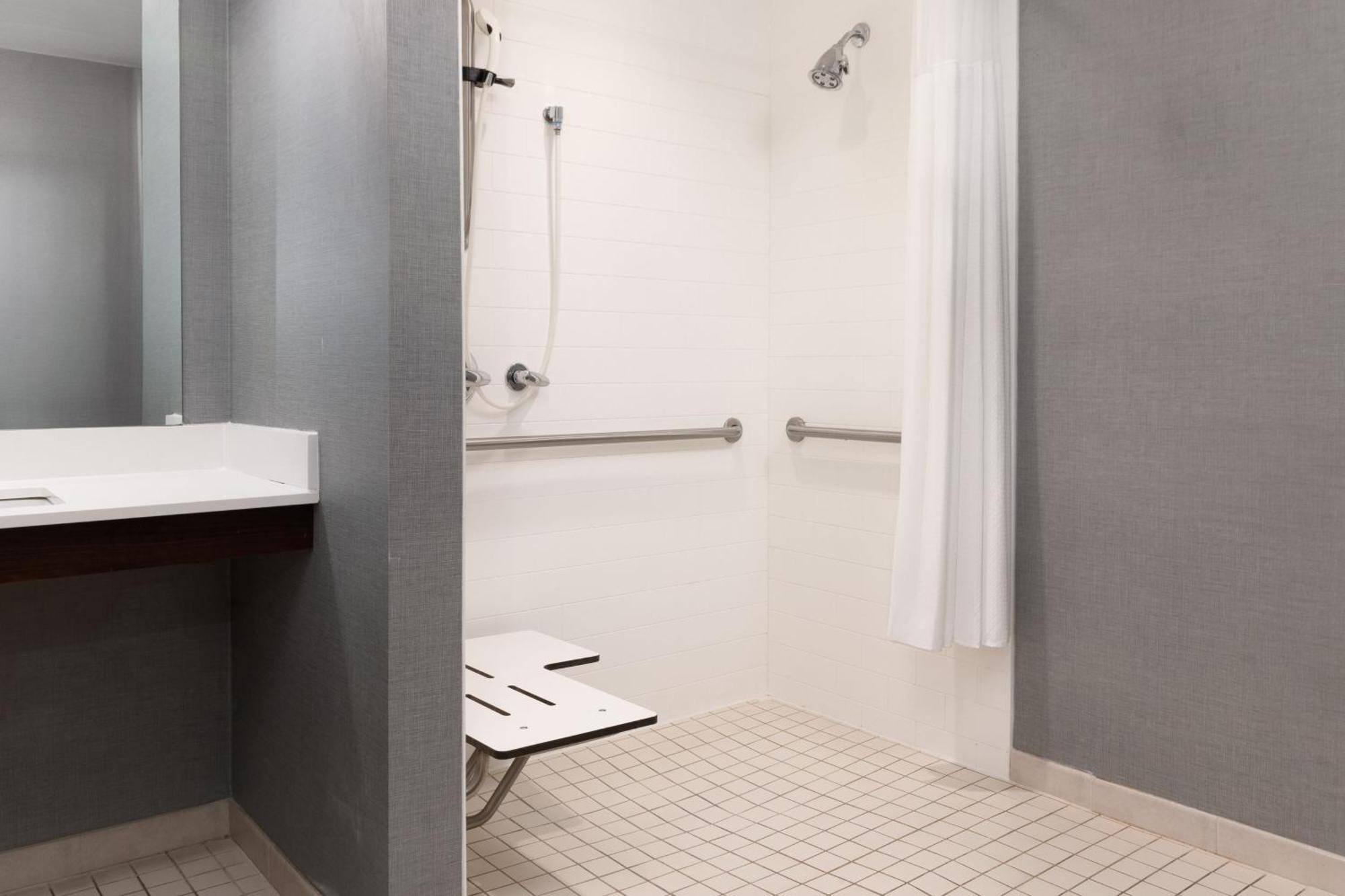 Residence Inn By Marriott Youngstown Warren/Niles Εξωτερικό φωτογραφία